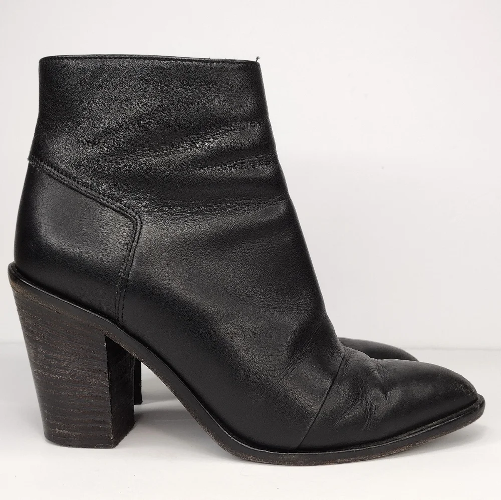 Vince Women's Black Leather Side Zipper Pointed Toe Stacked Heeled Ankle Boots